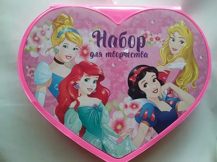 52 Pcs Heart Shape Colour Kit Painting Set For Kids With Crayons Markers And Art Accessories (Random Characters) - Image 7