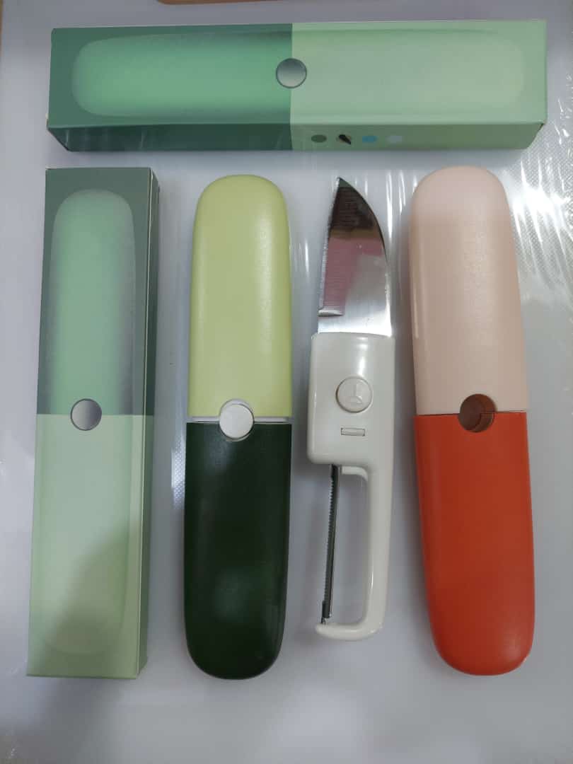Stainless Steel 2 in 1 Fruit cutting Knife with Peeler For Peeling and Cutting,(random color) - Image 2